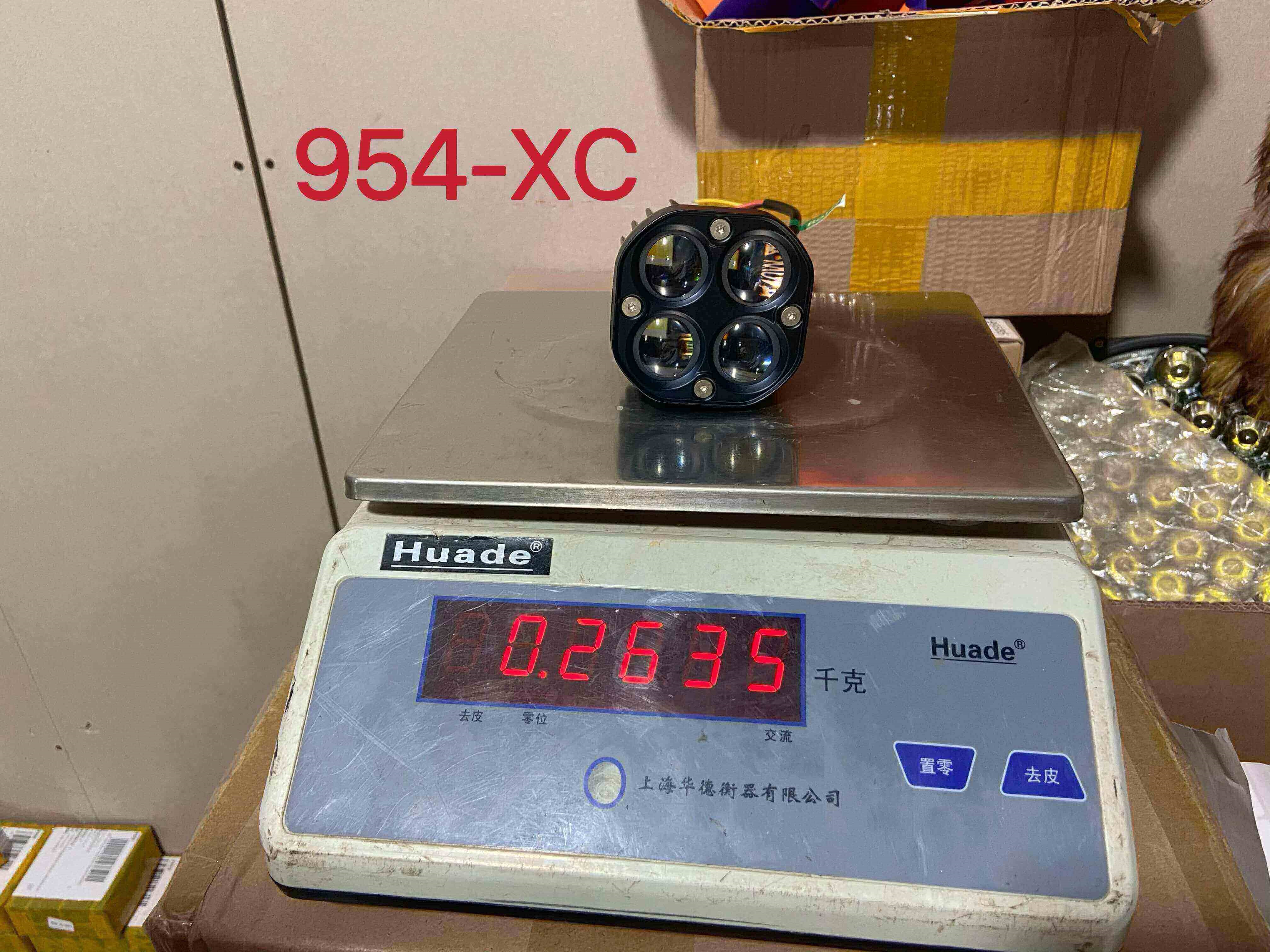 Como dizer a diferen&ccedil;a entre as luzes de escalada do projetor de qualidade e o projetor barato Lights WeightXC